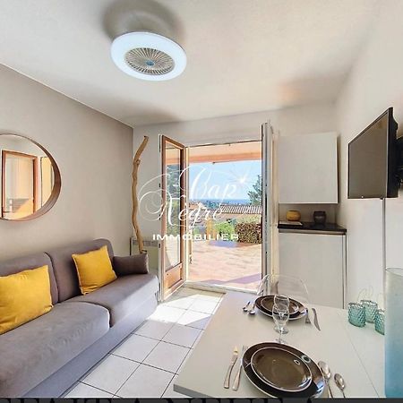 Apartament Terrasse De 30M2 Vue Mer Panoramique 1 Chambre Cavalaire-sur-Mer Zewnętrze zdjęcie