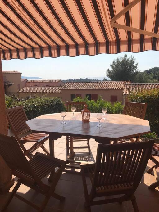 Apartament Terrasse De 30M2 Vue Mer Panoramique 1 Chambre Cavalaire-sur-Mer Zewnętrze zdjęcie