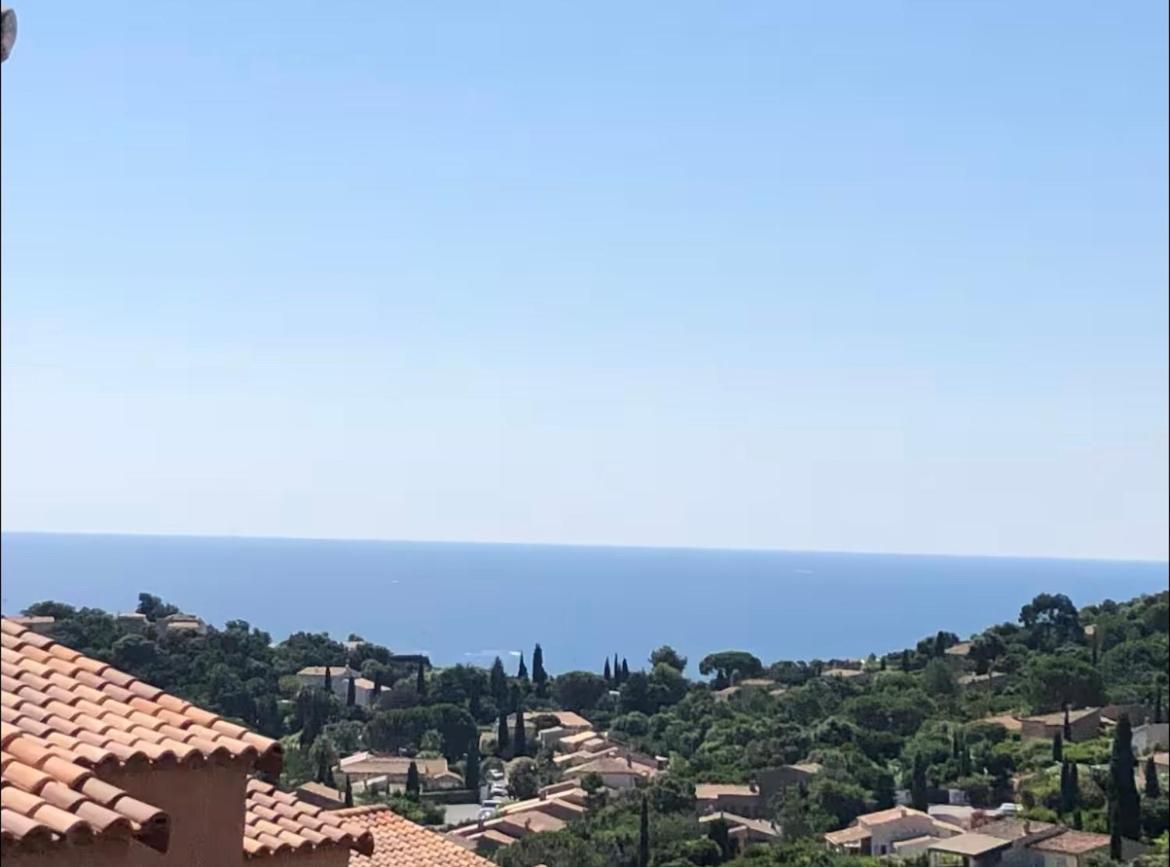 Apartament Terrasse De 30M2 Vue Mer Panoramique 1 Chambre Cavalaire-sur-Mer Zewnętrze zdjęcie