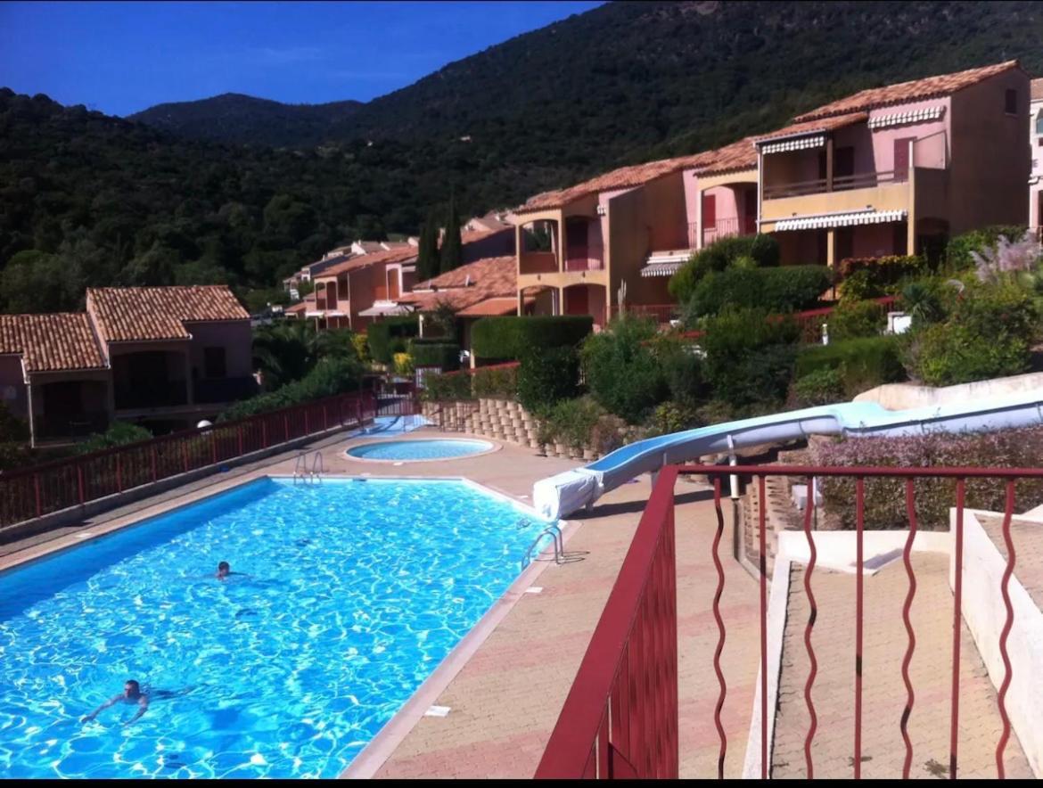 Apartament Terrasse De 30M2 Vue Mer Panoramique 1 Chambre Cavalaire-sur-Mer Zewnętrze zdjęcie